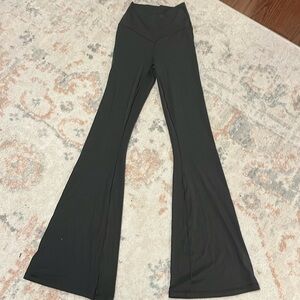 Aerie crossover flare leggings